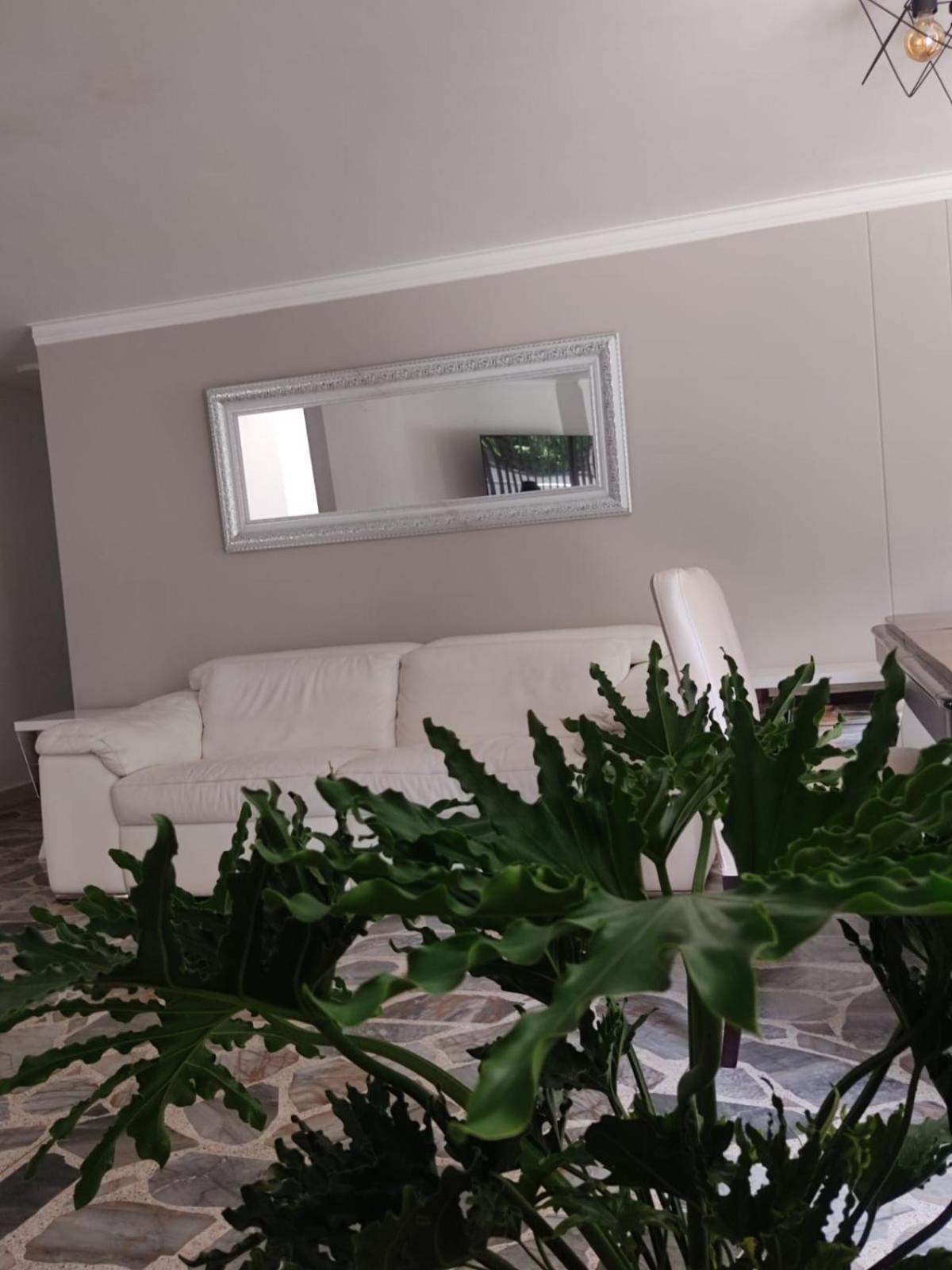 Apartment El Poblado, La Frontera Medellin