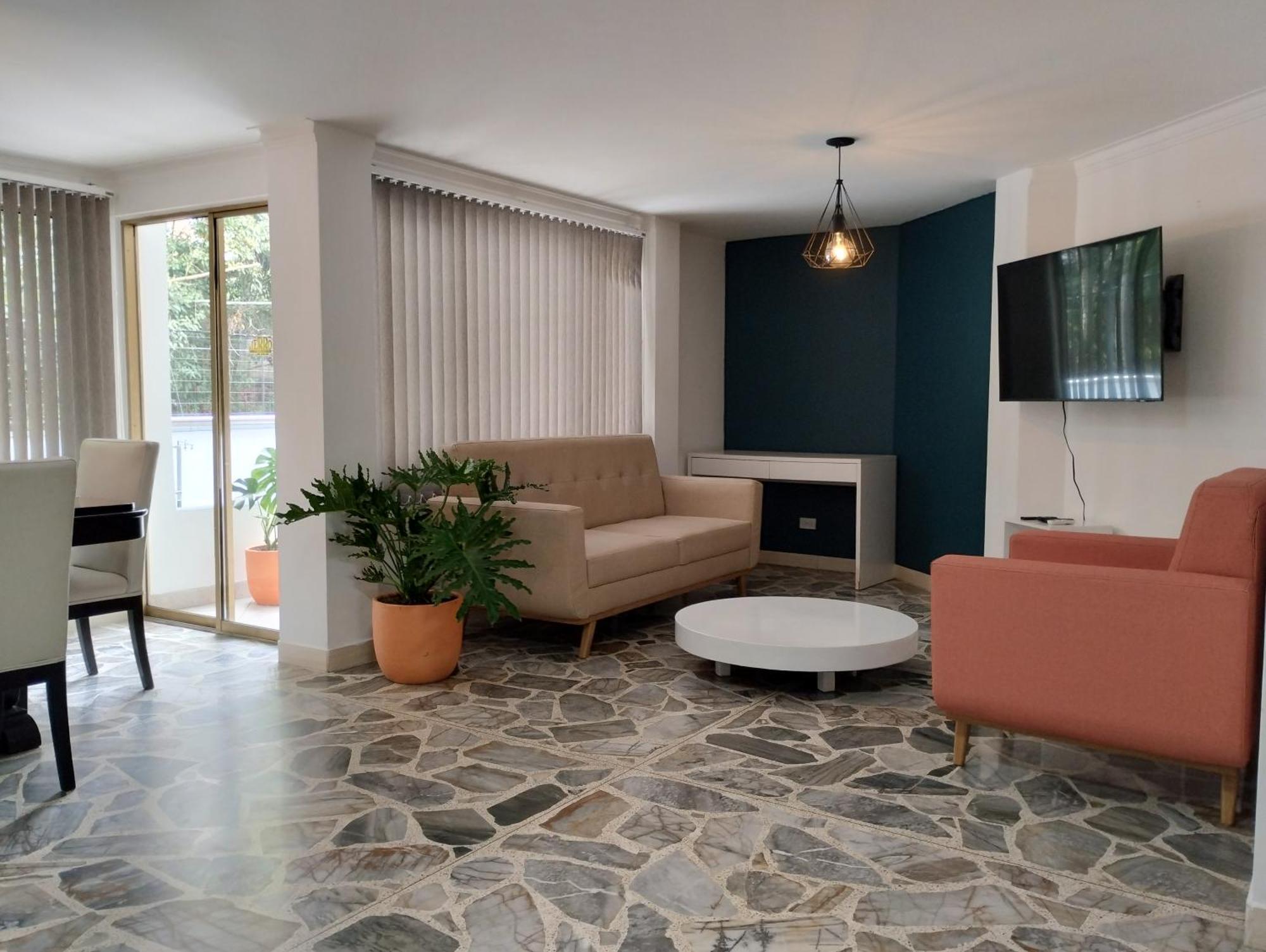 El Poblado, La Frontera Apartment