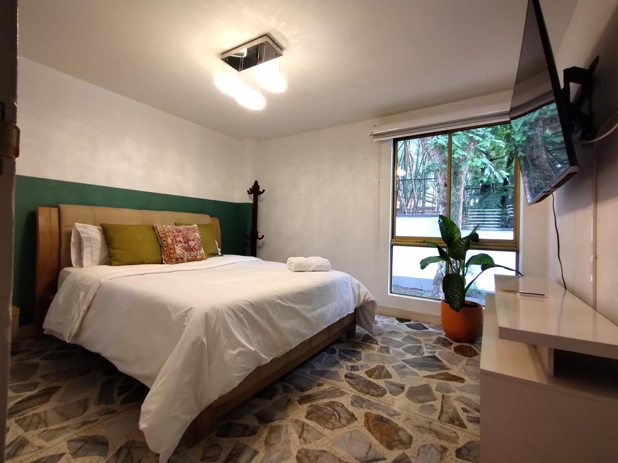 Apartment El Poblado, La Frontera Medellin
