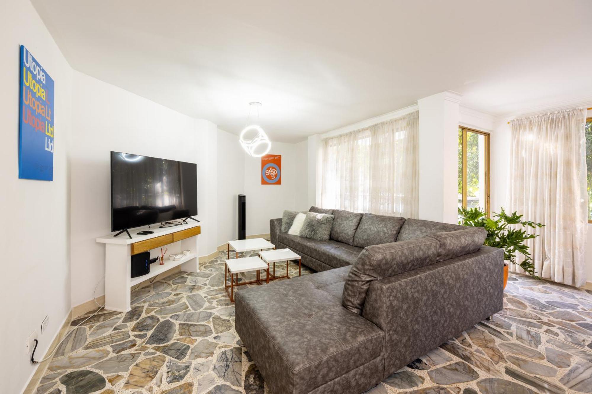 El Poblado, La Frontera Apartment Medellin