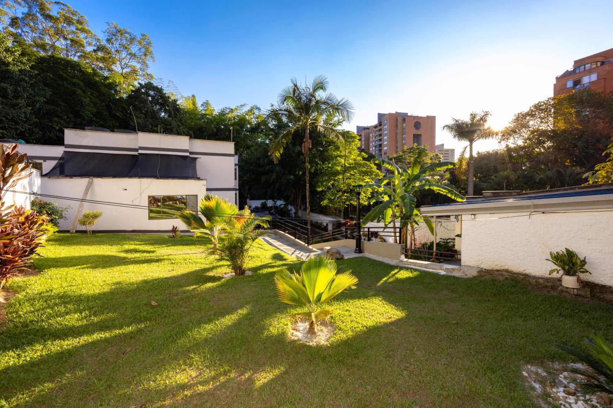 El Poblado, La Frontera Apartment
