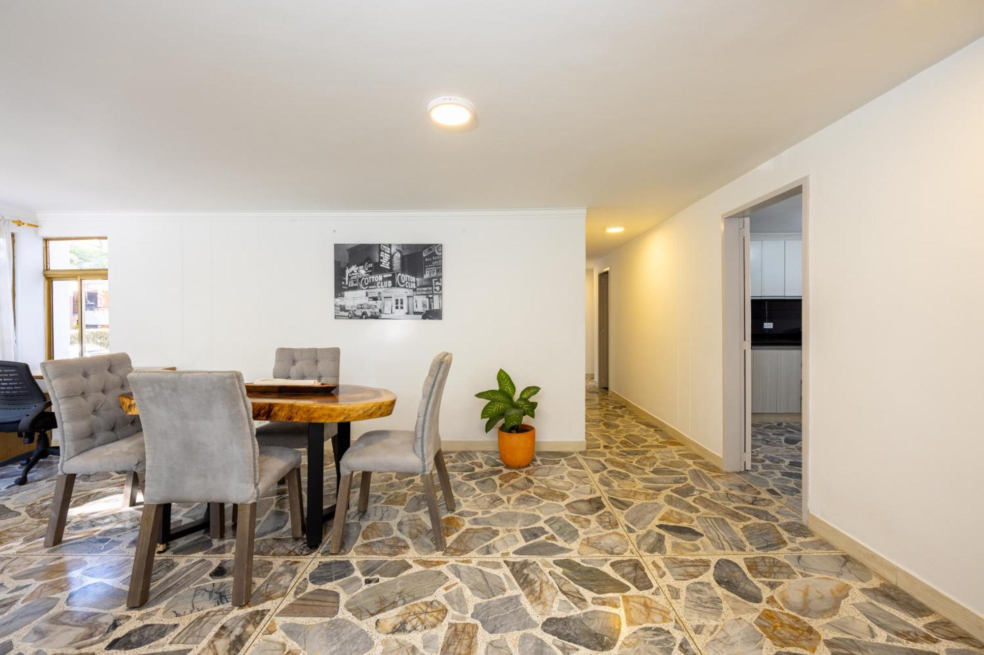 Apartment El Poblado, La Frontera